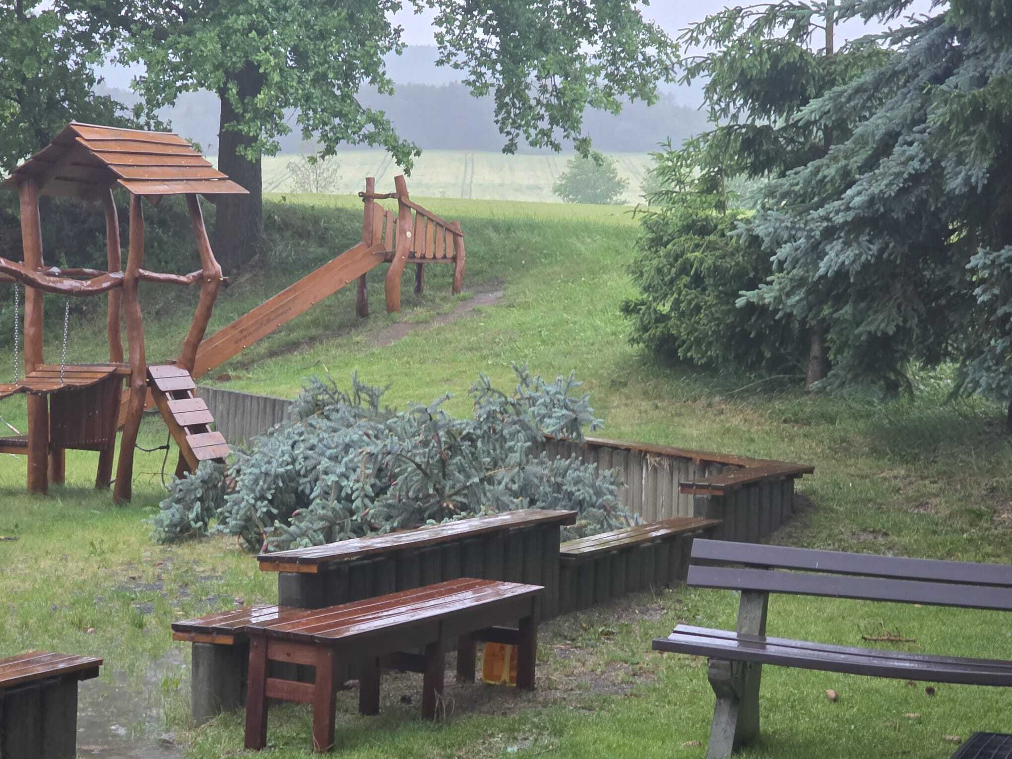 Aktuální stav po intenzivní bouřce spojené s deštěm a větrem v Obci Lipí a Kaliště u Lipí